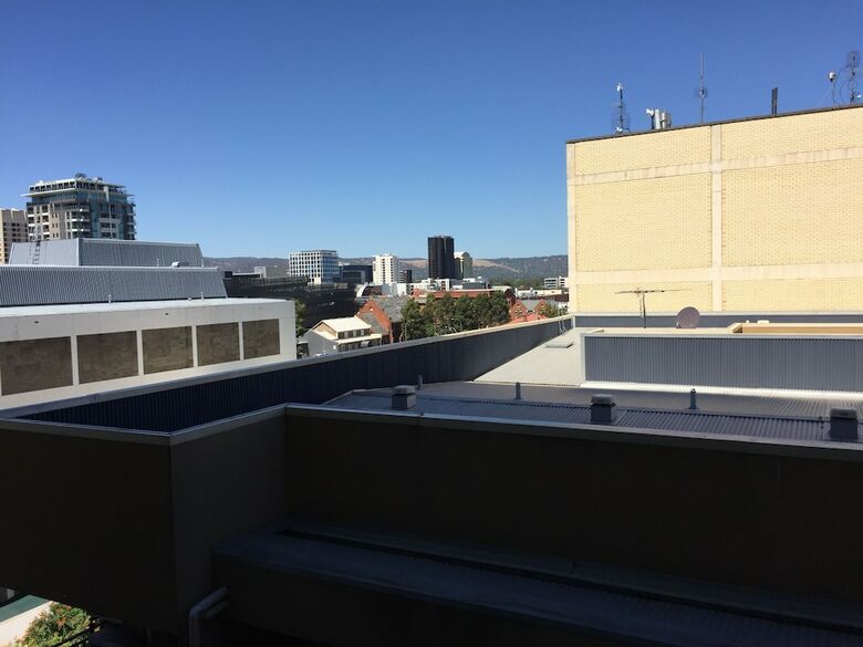 Tasha's Apartments On Morphett