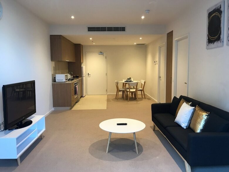 Tasha's Apartments On Morphett