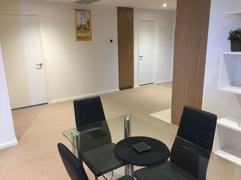 Tasha's Apartments On Morphett