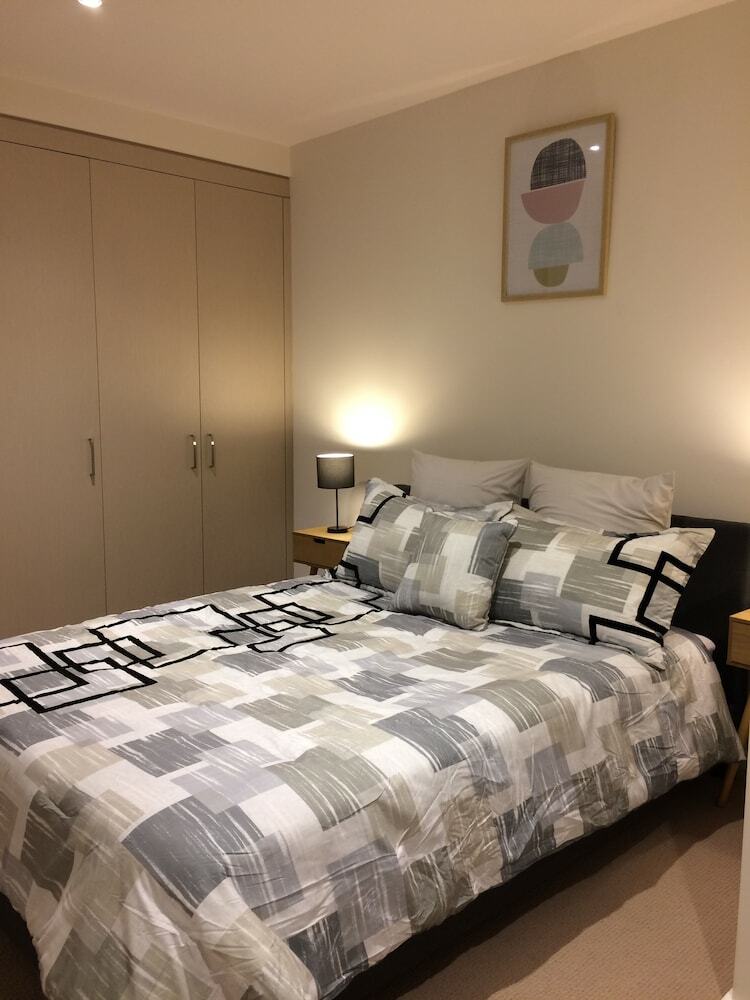 Tasha's Apartments On Morphett