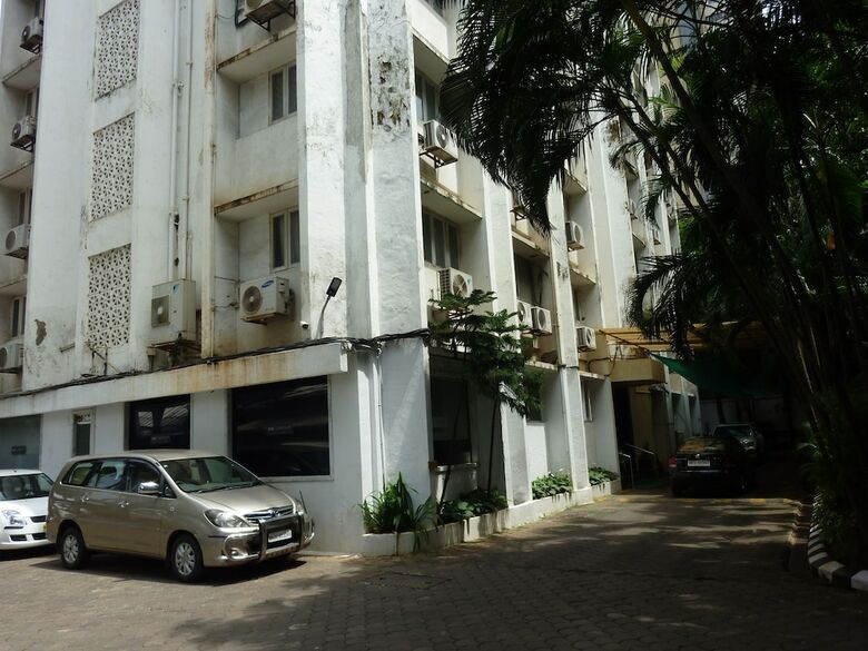 Hotel Balwas International