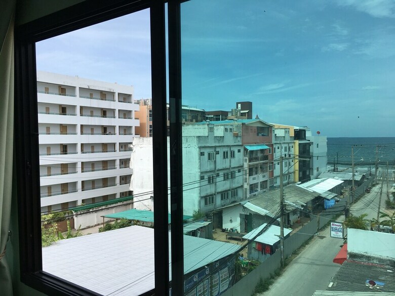 Hotel Breezy House Jomtien
