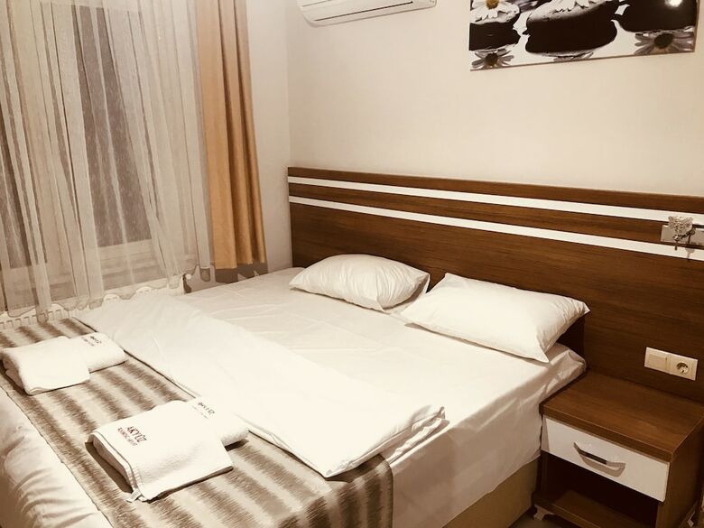 Hotel Akyuz Rooming House