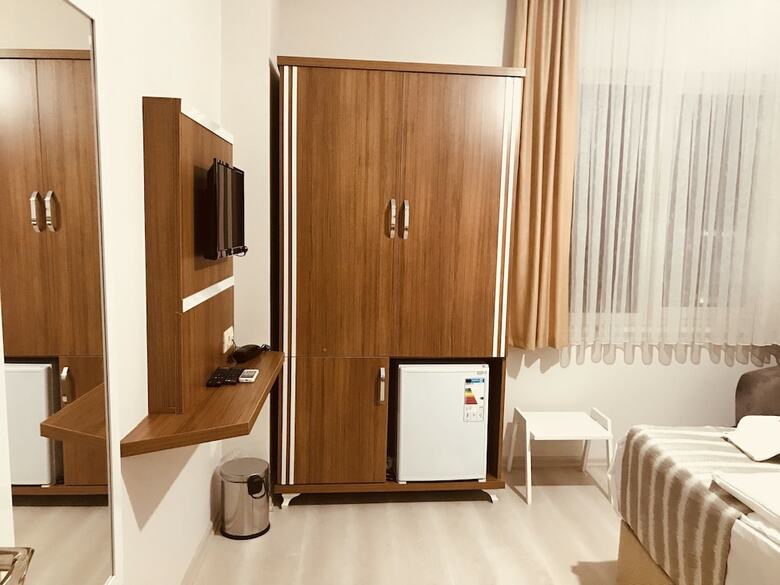 Hotel Akyuz Rooming House