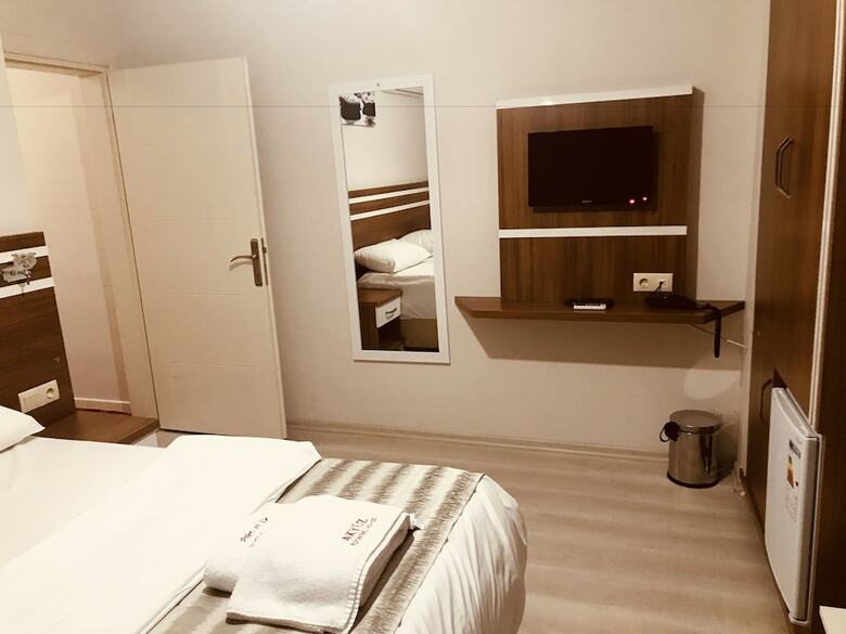 Hotel Akyuz Rooming House