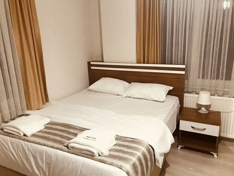 Hotel Akyuz Rooming House