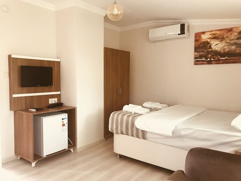 Hotel Akyuz Rooming House