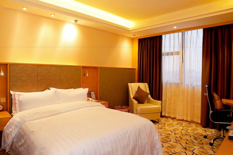 Golden City Hotel