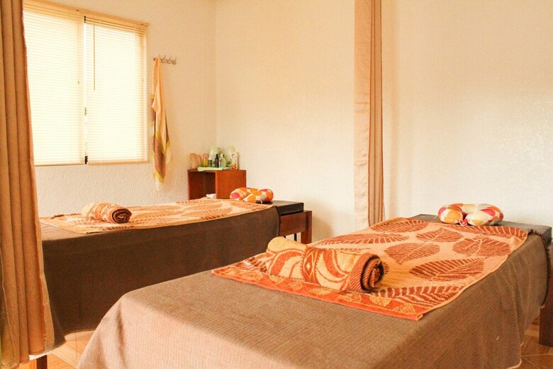 Hotel Sunshine Village Resort