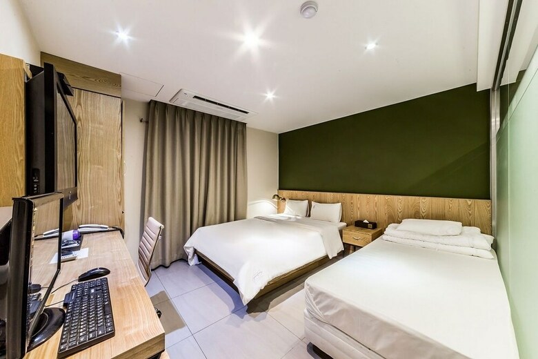 Line Hotel Suwon