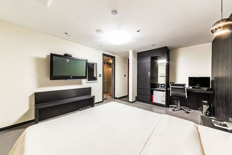 Line Hotel Suwon