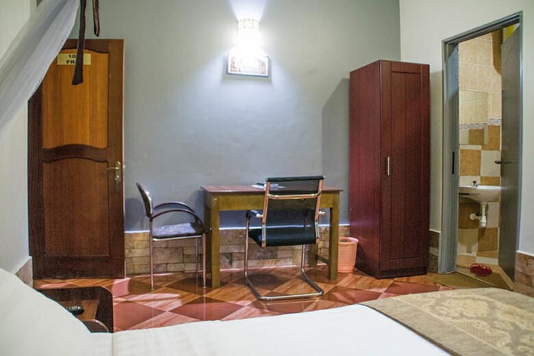 Timisha Hotel