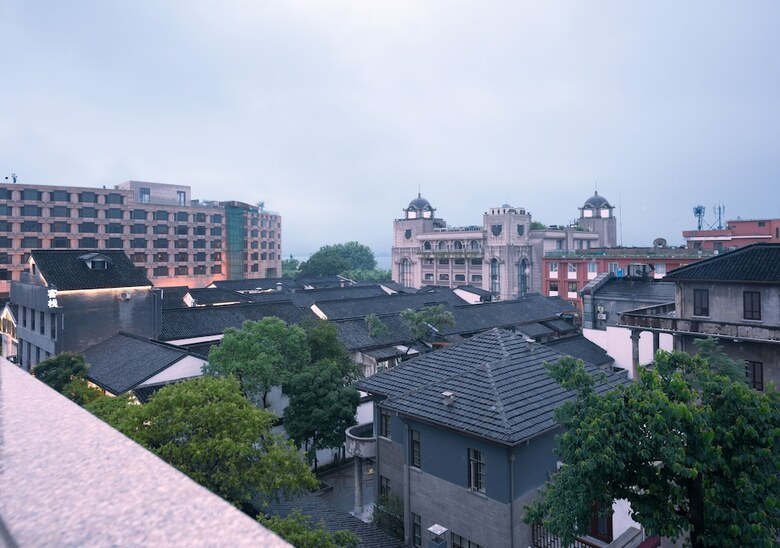 Yue Love Hotel