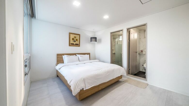 Hotel Yeosu Sunhill Spa Pension