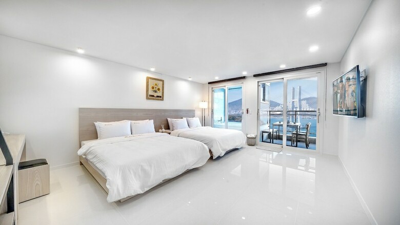 Hotel Yeosu Sunhill Spa Pension