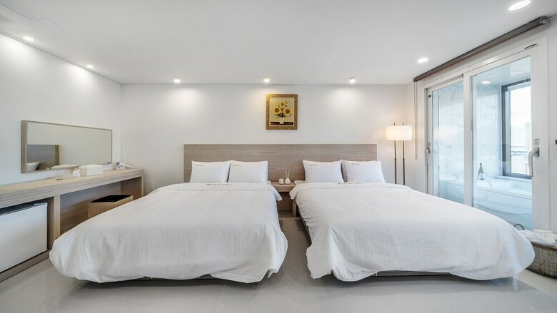 Hotel Yeosu Sunhill Spa Pension