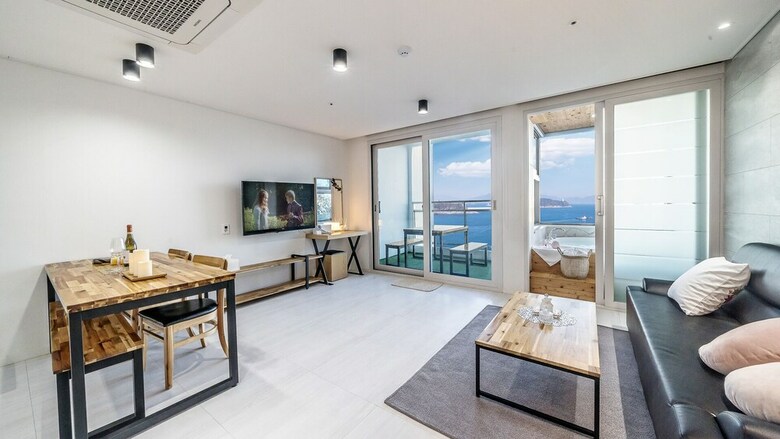 Hotel Yeosu Sunhill Spa Pension
