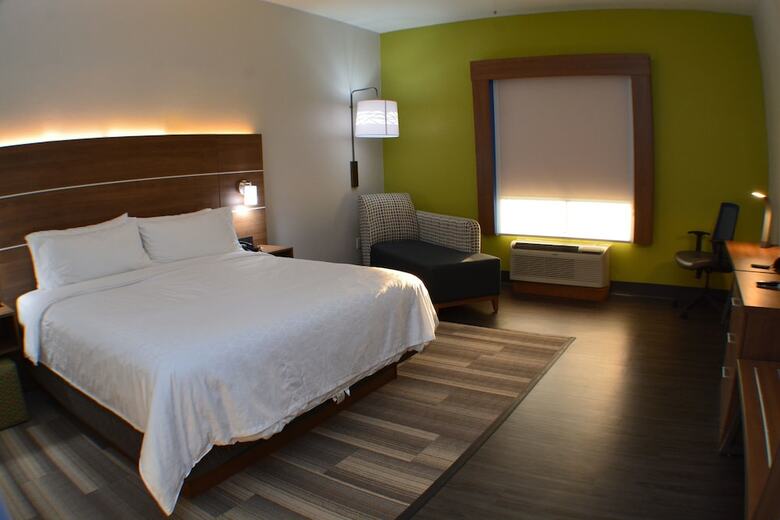 Holiday Inn Express Hotel & Suites Seguin
