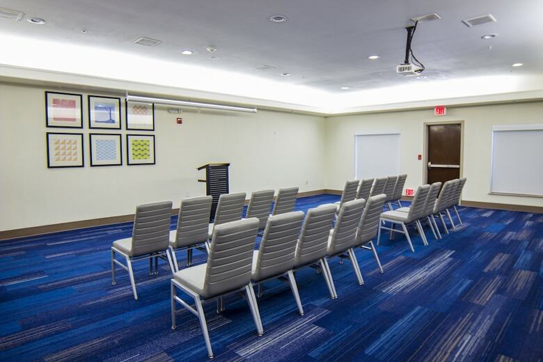 Holiday Inn Express Hotel & Suites Seguin
