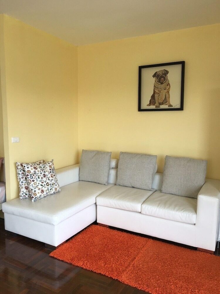 Apartamentos Chan Guest Villa @ Aree