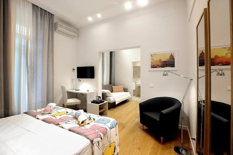 Hotel Sofia's Suites Guesthouse