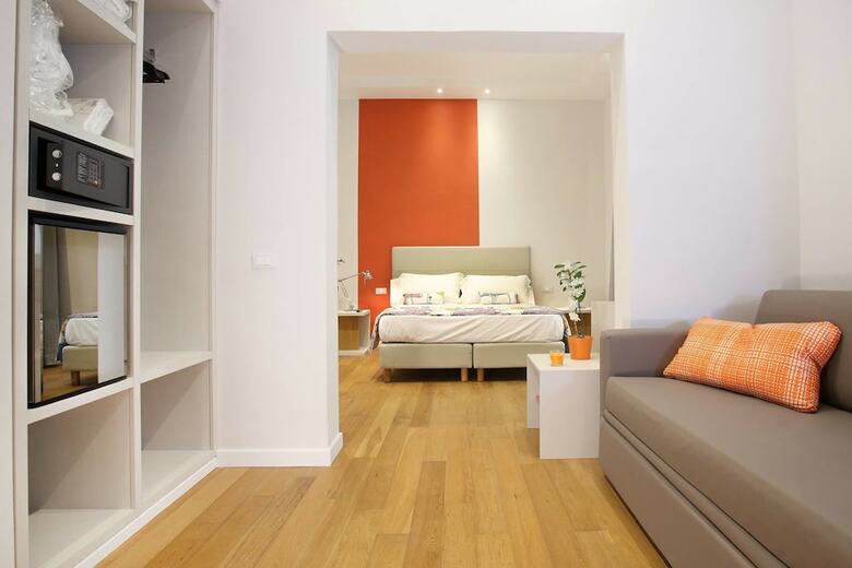 Hotel Sofia's Suites Guesthouse