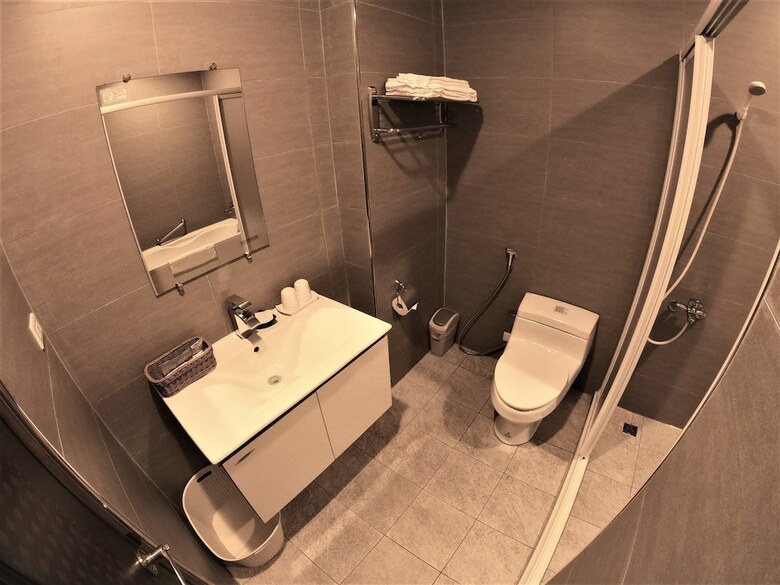 Ming Yue Lakeview Hotel
