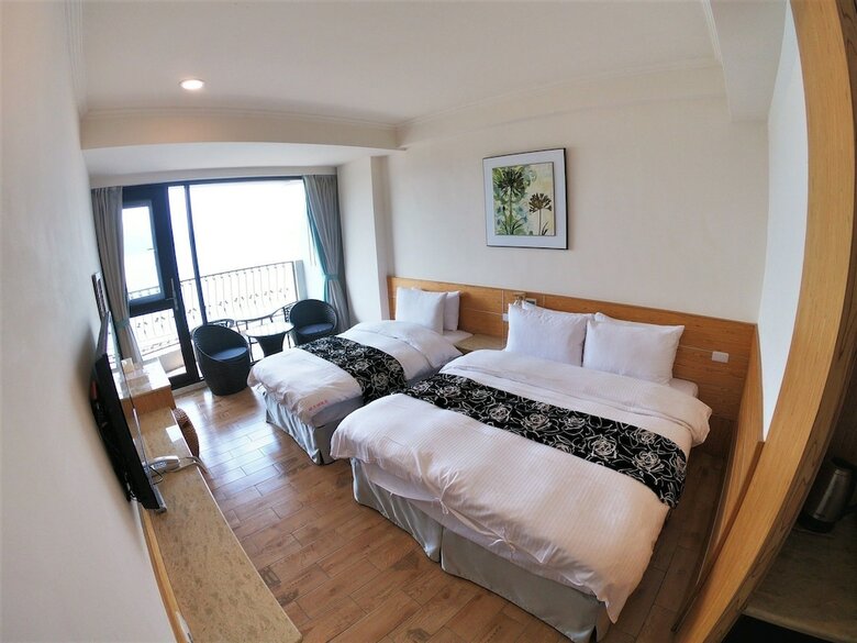Ming Yue Lakeview Hotel