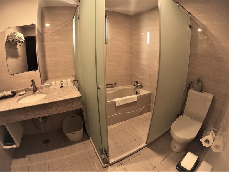 Ming Yue Lakeview Hotel