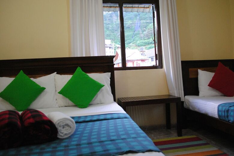 Hotel Comfort Inn & Hostel