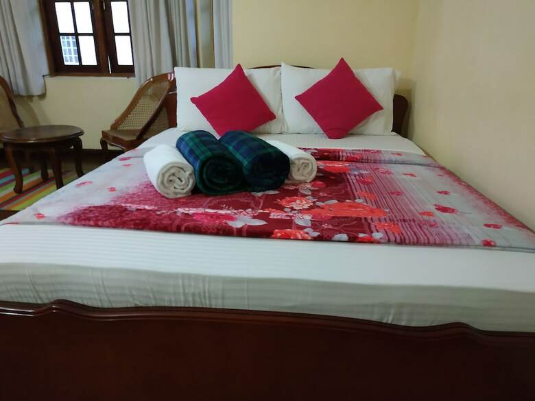 Hotel Comfort Inn & Hostel