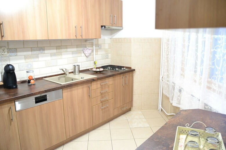 City Center Apartment For 7