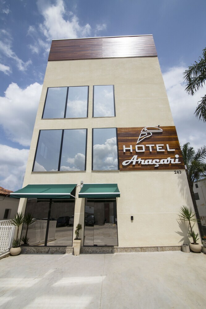 Hotel Ara�ari