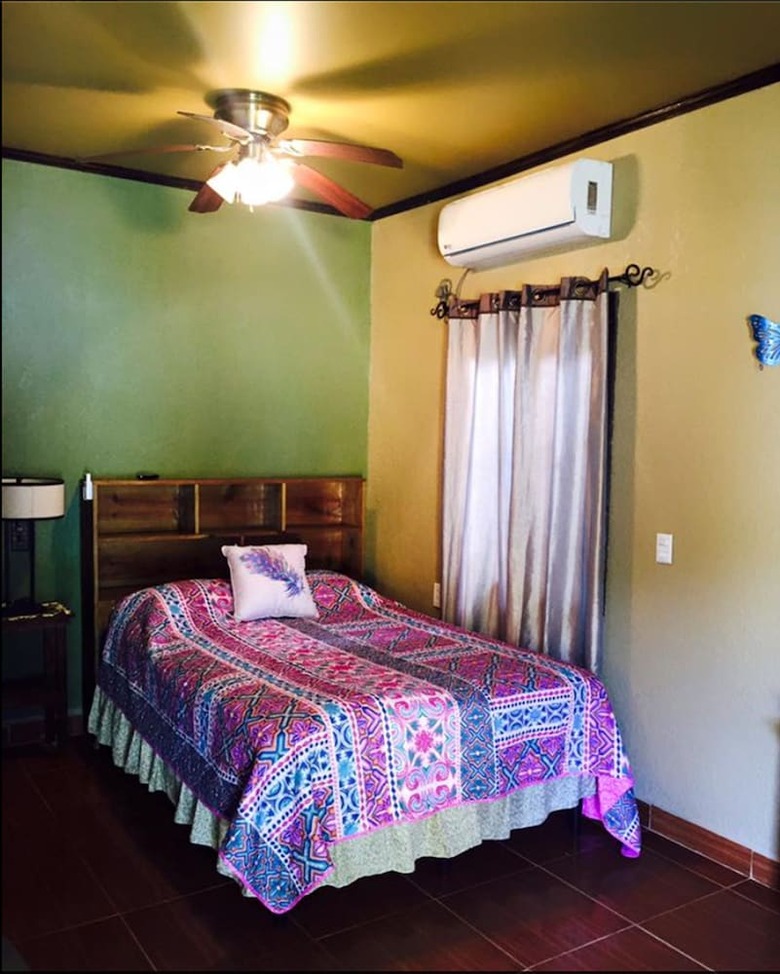 Cabana Anchor Inn