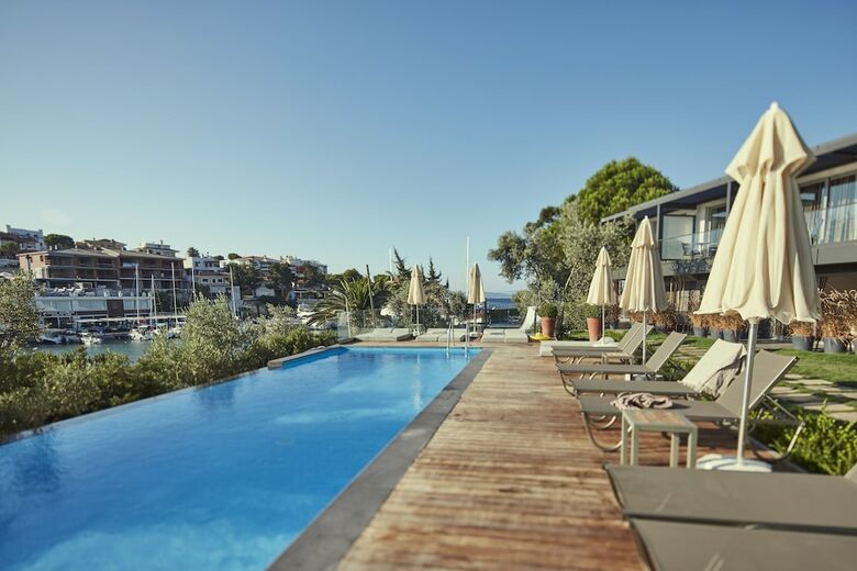 Kubana Hotel