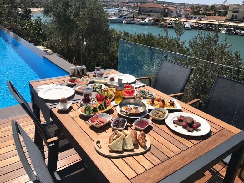 Kubana Hotel