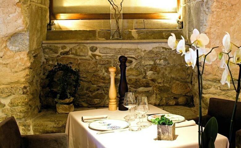 Hotel H�tel Restaurant Les Remparts