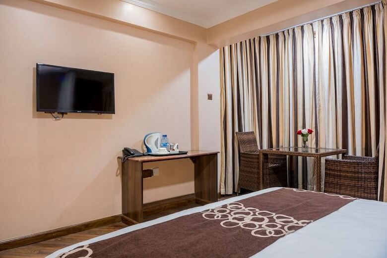 Airport Landing Hotel