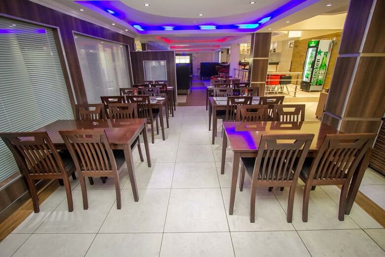 Airport Landing Hotel