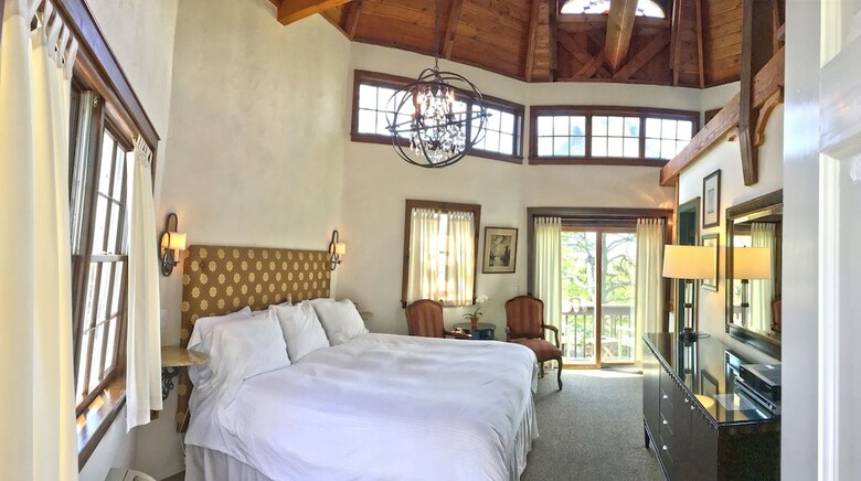 Hampton Maid Motel
