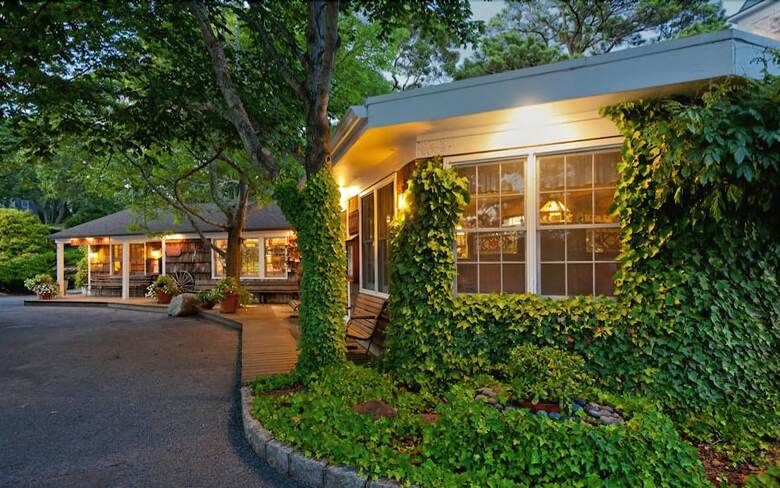 Hampton Maid Motel