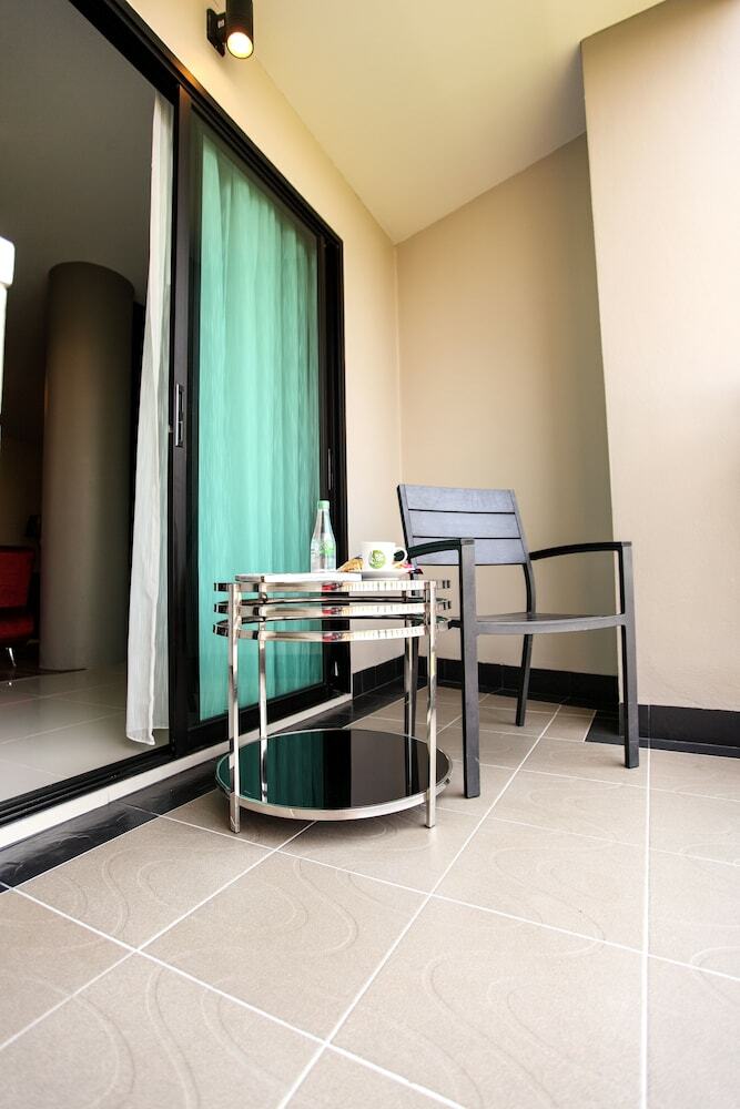 Hotel Romyen Garden Place