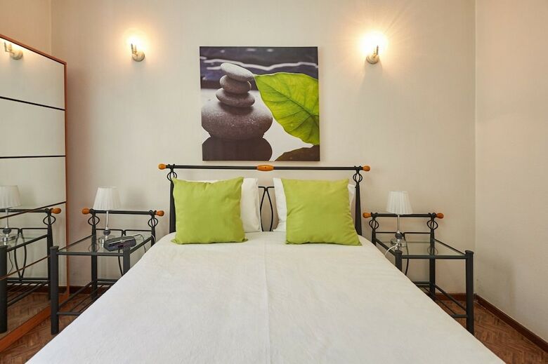 Beguest Gandarinha Apartment