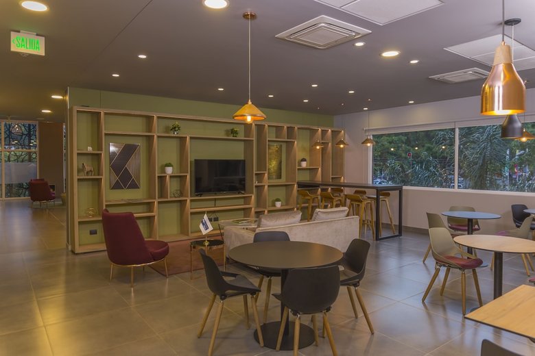 Hotel City Express Plus Medellin