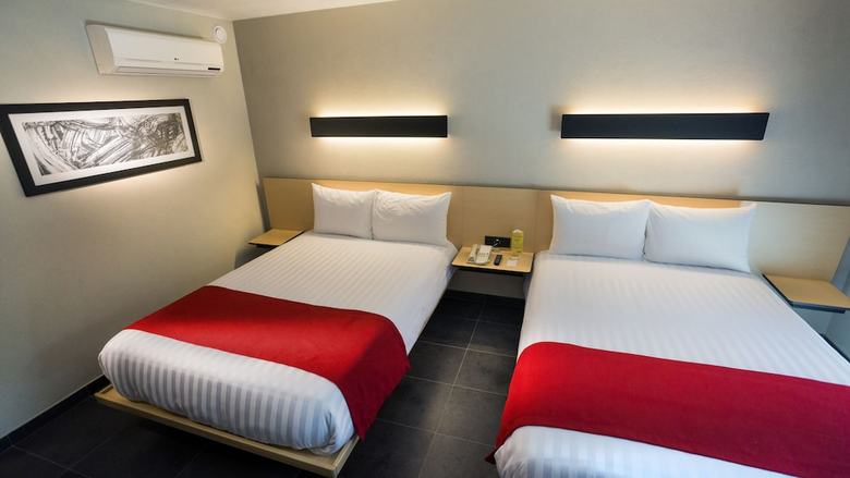 Hotel City Express Plus Medellin