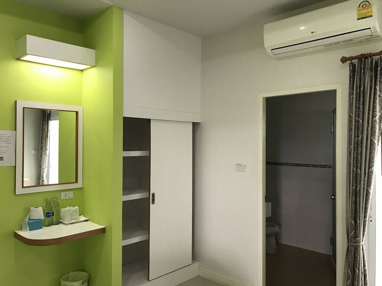 Manida Place Hotel