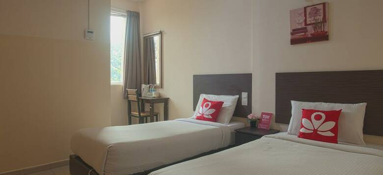 Hotel Zen Rooms Golden Star