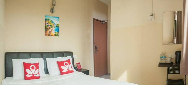 Hotel Zen Rooms Golden Star
