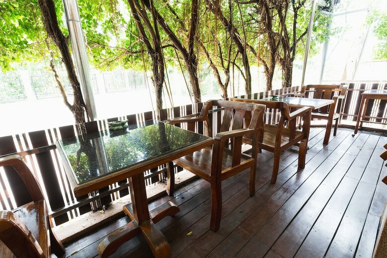 Hotel Lert Prasert House