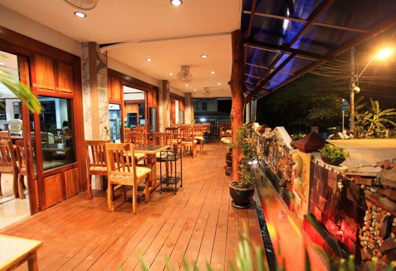 Hotel Lert Prasert House